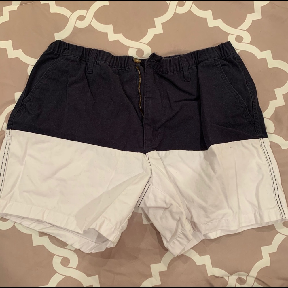 Bearbottom shorts-black & white. Large